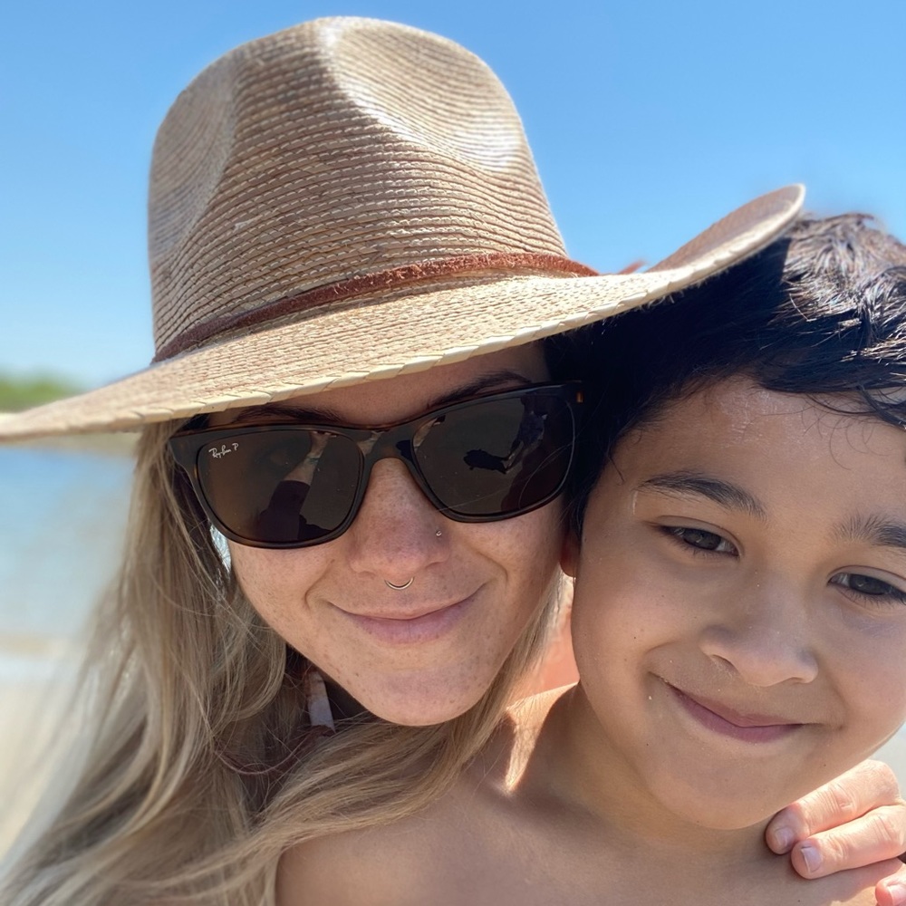 Meet your Posher, Victoria